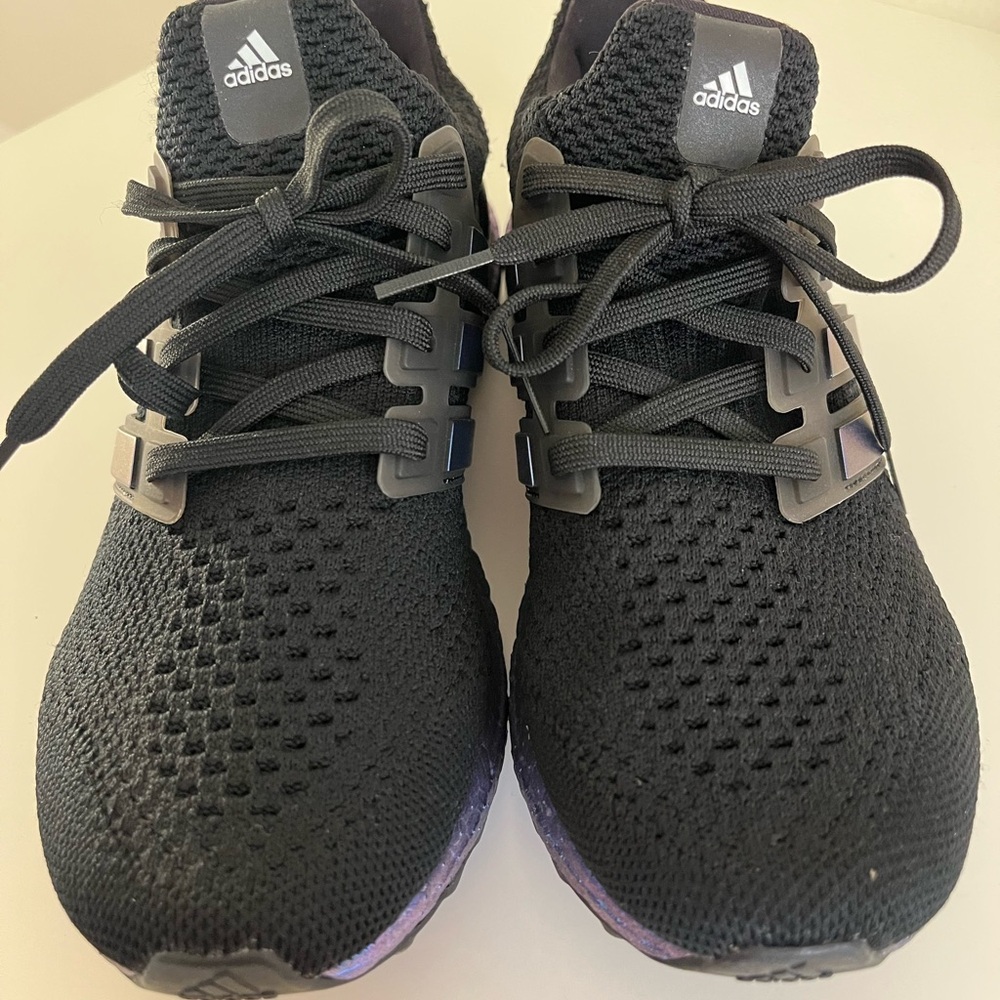 NEW Adidas Ultraboost. Special Edition. Men’s 7 woman’s 8 - Picture 2 of 7